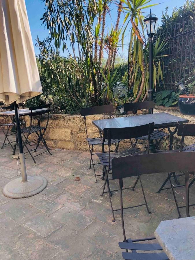 فندق Au Bout Du Pre Pézenas المظهر الخارجي الصورة